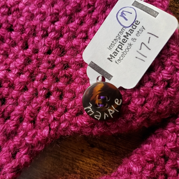 NWT* Handmade Fingerless gloves💜 super soft acrylic yarn, MarpleMade Designs, - Picture 4 of 7